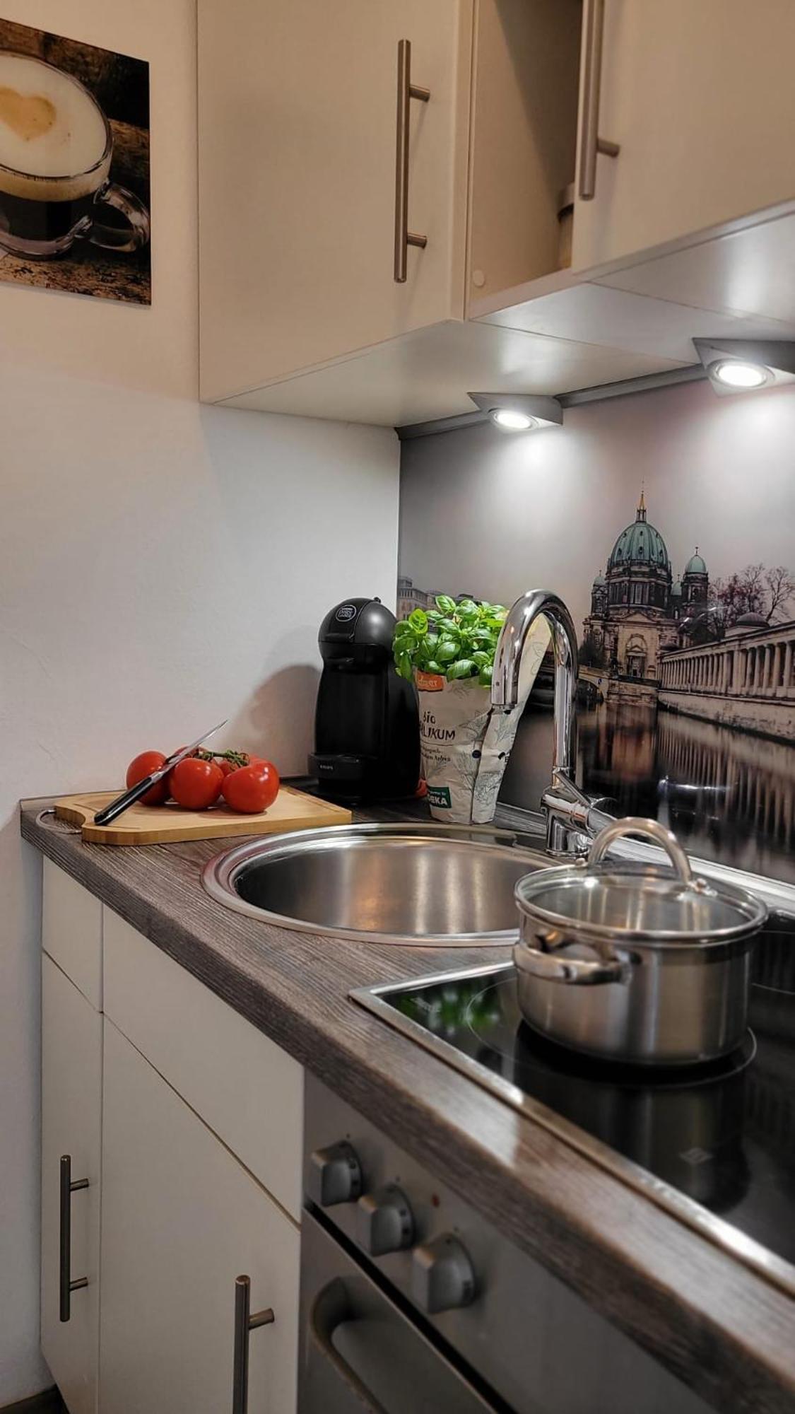 Berlin-Oase - Schnuckelige Ferienwohnung An Der Grenze Zu Berlin Шенефельд Екстер'єр фото