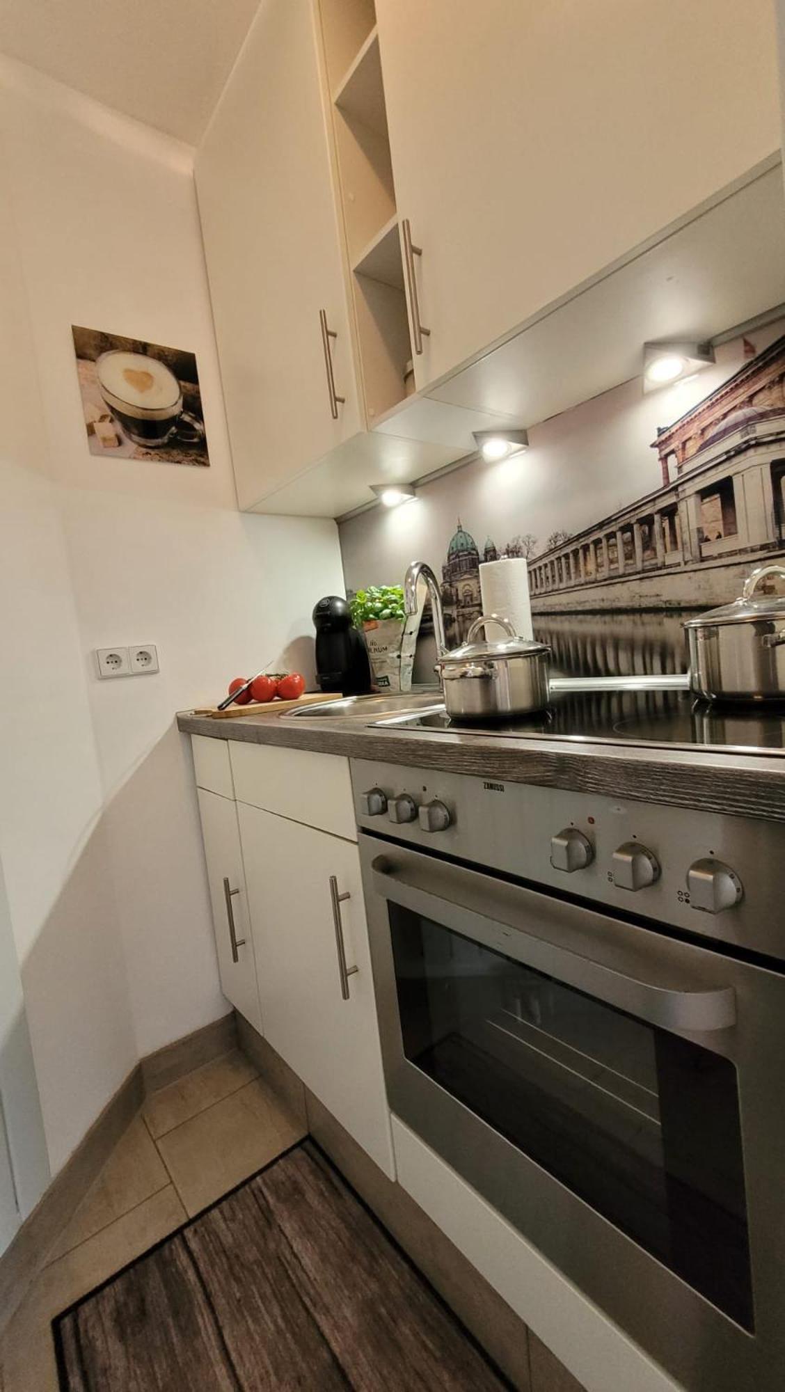 Berlin-Oase - Schnuckelige Ferienwohnung An Der Grenze Zu Berlin Шенефельд Екстер'єр фото